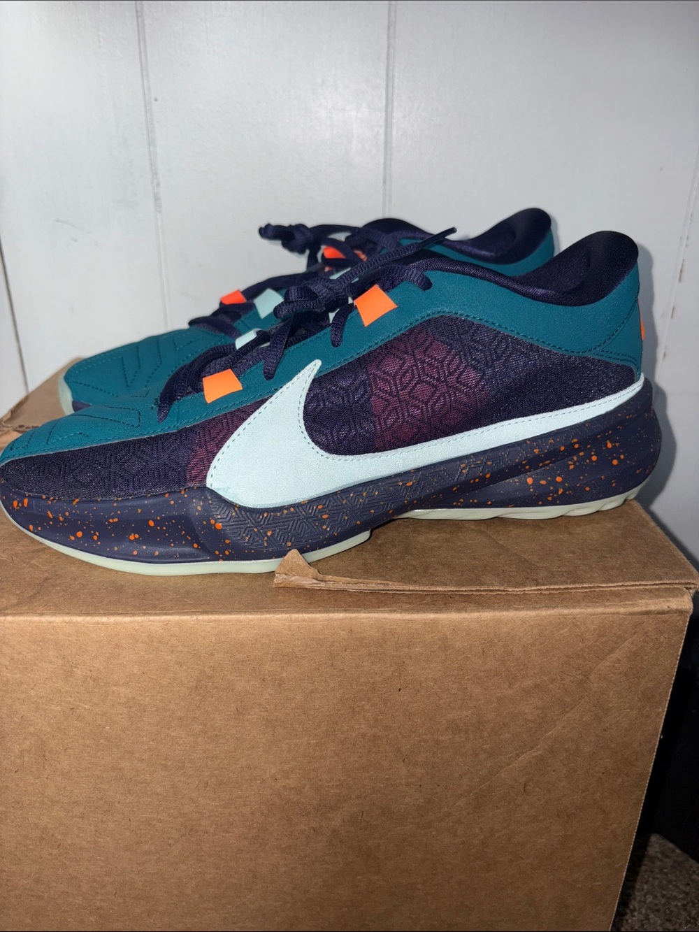 Nike Greek Freak size 9.5
